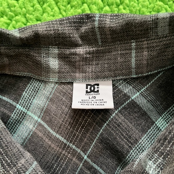 DC button up flannel - Picture 2 of 2